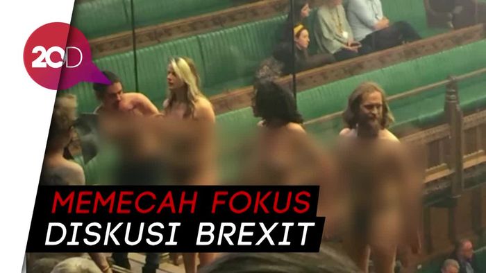 Waduh! Aktivis Lingkungan Telanjang di Parlemen Inggris