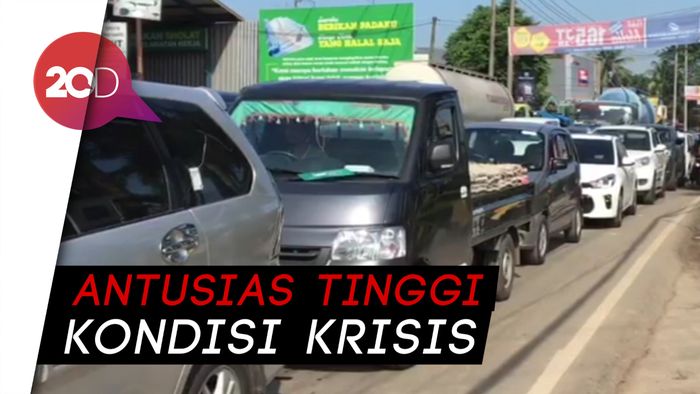 Ada Sandiaga di Munajat Bogor, Jalan Raya Cileungsi-Jonggol Macet!