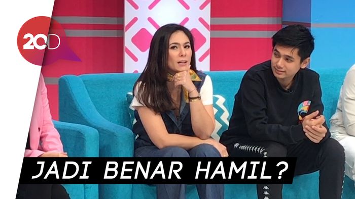 Ditanya Kehamilan Paula, Wulan Guritno Kabur