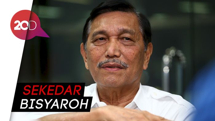 Klarifikasi Luhut soal Kasih Amplop ke Kiai