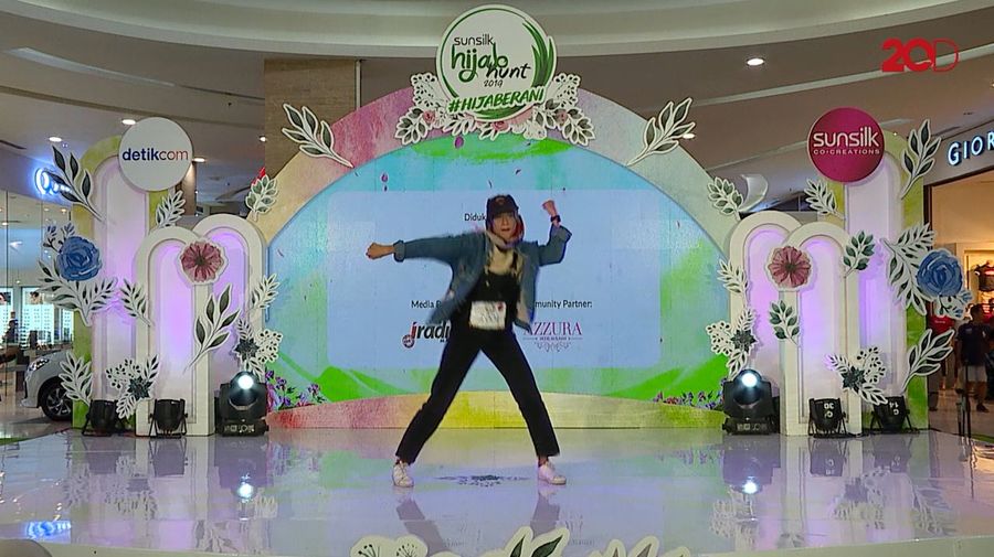 Lincahnya Nindya Tampilkan Modern Dance - Sunsilk Hijab Hunt 2019 Yogyakarta