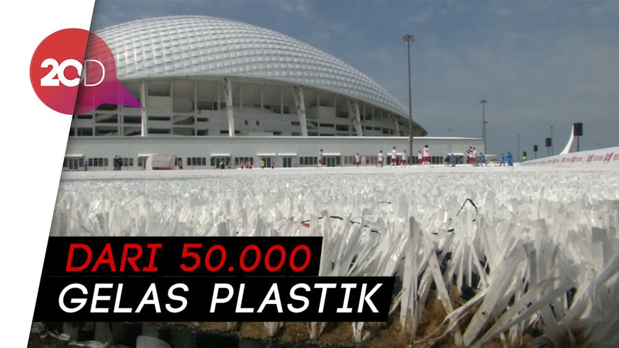 Inovatif! Sampah Plastik Piala Dunia 2018 Jadi Lapangan Sepakbola