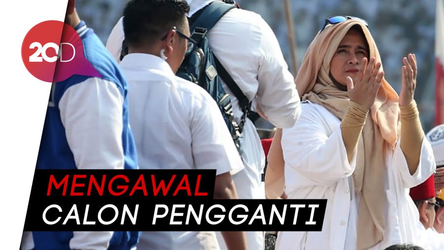 Neno Kembali Berpuisi: Rezim Zalim Pasti Tumbang