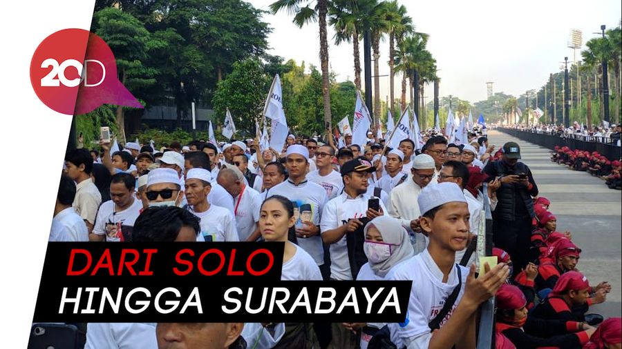 Rela Jauh-Jauh Datang ke GBK Demi Prabowo-Sandi