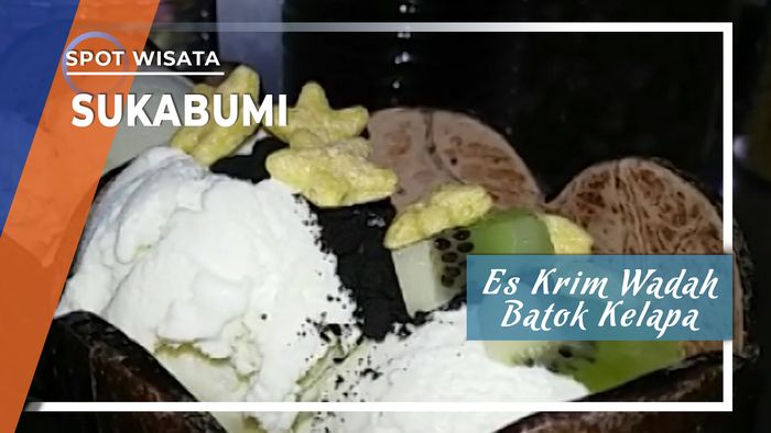 Sajian Es Krim dengan Wadah Batok Kelapa Sukabumi
