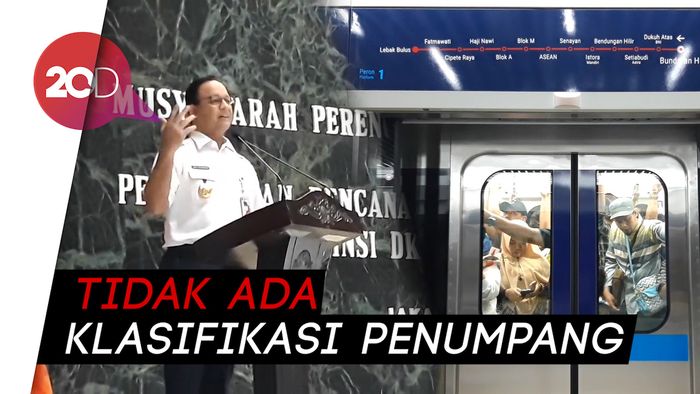 Anies: MRT Transportasi Egaliter, Presiden Saja Berdiri