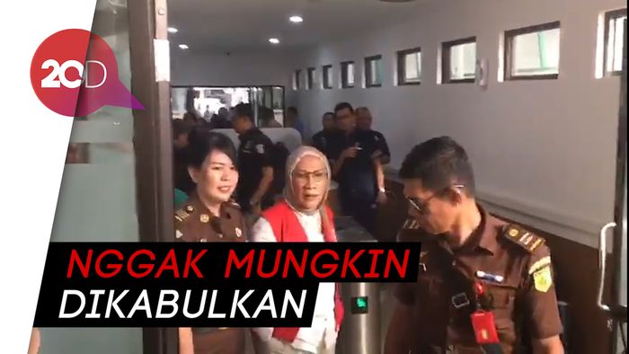 Ratna Sarumpaet Ogah Ajukan Penahanan Kota Lagi