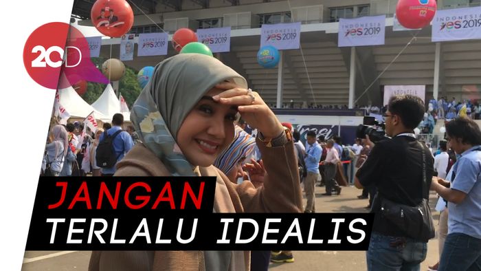Tips Sukses Jadi Desainer ala Zaskia Sungkar