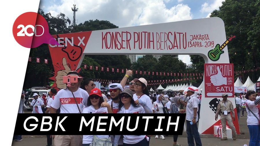 Suasana GBK Jelang Konser Putih Bersatu