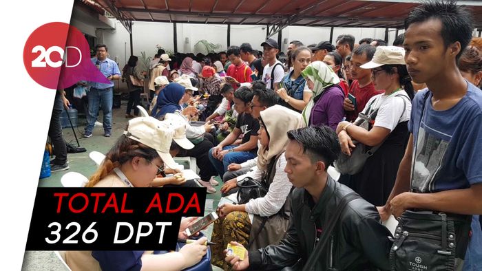 Berdatangan Sejak Pagi, Pemilih di India Cukup Tinggi