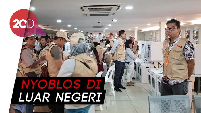 Deretan Artis Ini Gunakan Hak Pilihnya di Luar Negeri