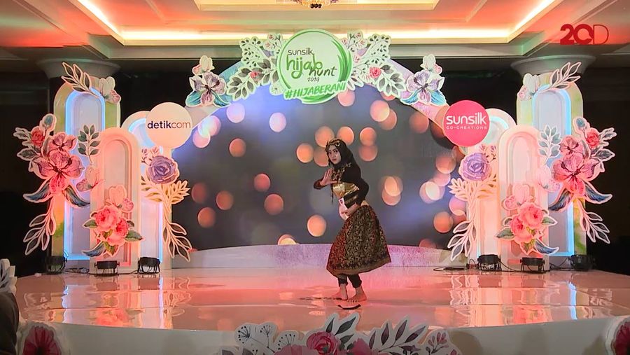 Nela Dahlia Jaipongan di Audisi Hari Kedua - Sunsilk Hijab Hunt 2019 Bandung