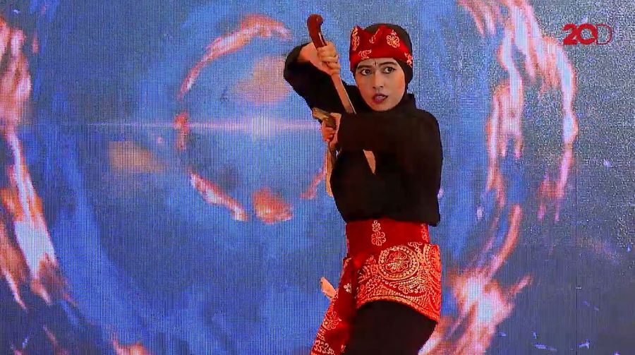 Aksi Efril Silat Pake Golok - Sunsilk Hijab Hunt 2019 Bandung