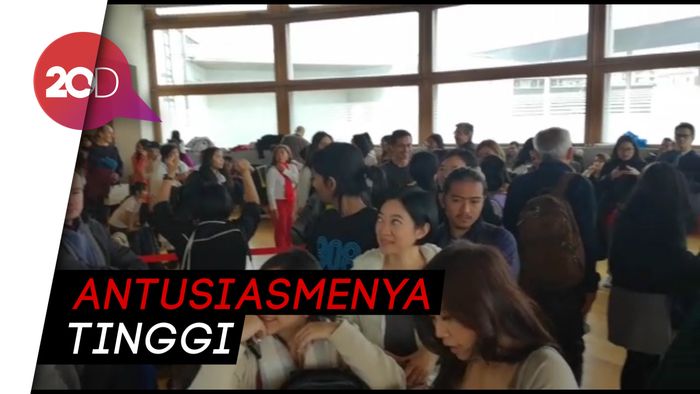 Asiknya Nyoblos dari Berbagai Penjuru Dunia