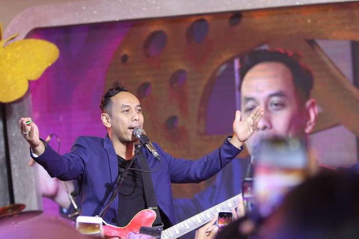 1000 Tahun Lamanya Jadi Lagu Pembuka Pongki Barata di dHot Music