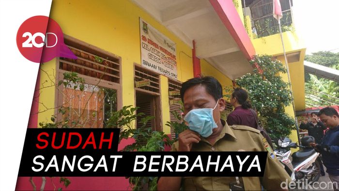 Udara Tercemar Bikin Mual, Siswa SD di Cilegon Dipulangkan