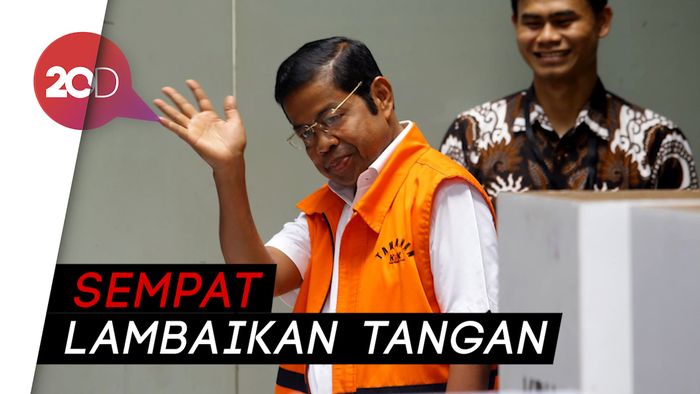 Begini Gaya Idrus Marham saat Nyoblos di KPK 