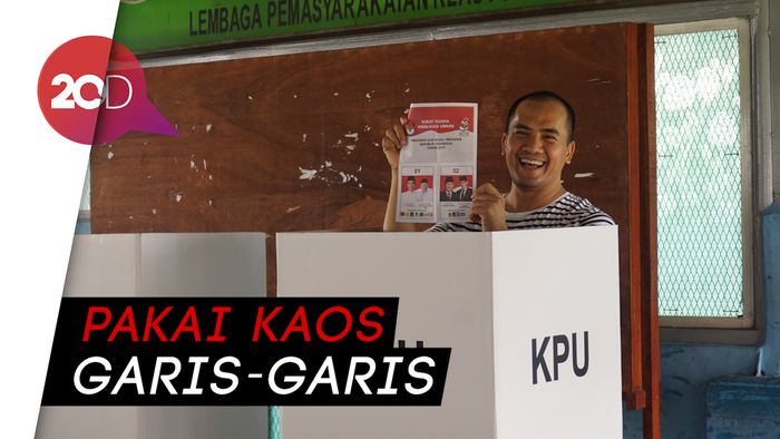Bismillah! Saipul Jamil Nyoblos dengan Semringah di LP Cipinang