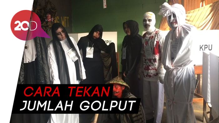 Hiii...! Ada Pocong Hingga Valak di TPS Lebak Bulus