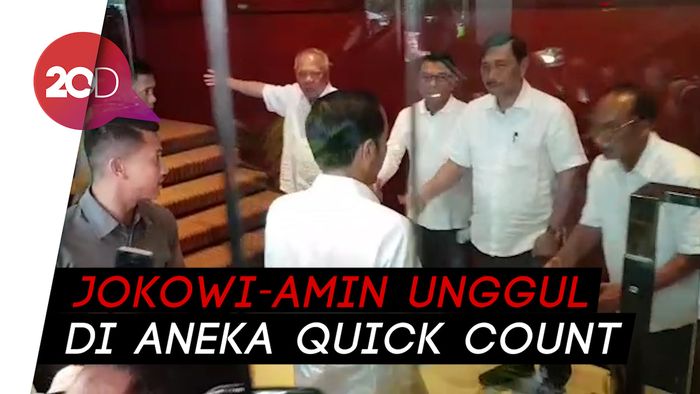 Jokowi dan Sekutunya Pantau Quick Count di Djakarta Theatre