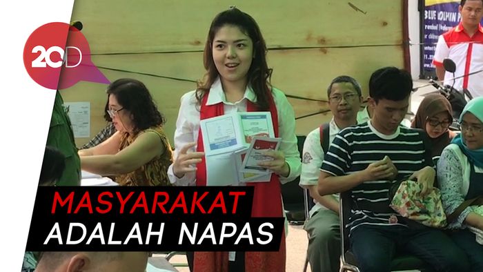 Tina Toon: Ingin Jadi Pejabat? Dekatlah dengan Rakyat