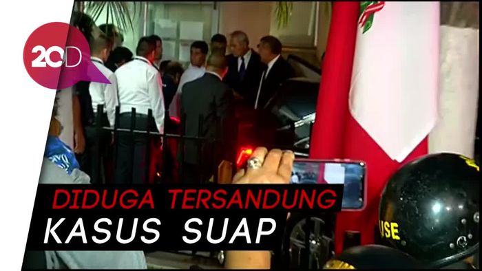 Mantan Presiden Peru Bunuh Diri Saat Akan Diciduk Polisi