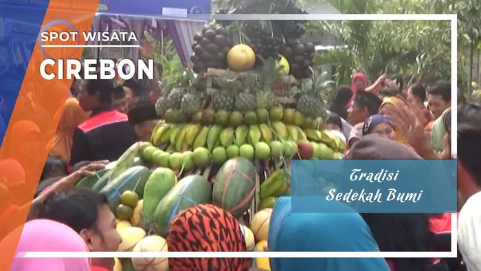 Acara Tradisi Sedekah Bumi di Lamongan