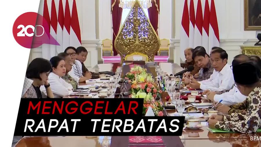 Jokowi Kumpulkan Menteri Bahas Kuota Haji