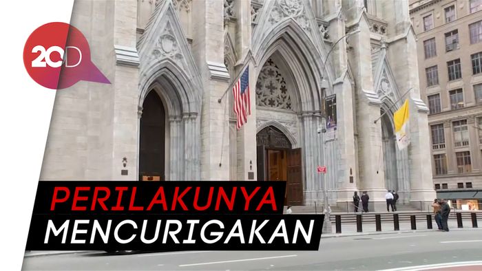Polisi New York Tangkap Pria Bawa Bensin Masuk Katedral