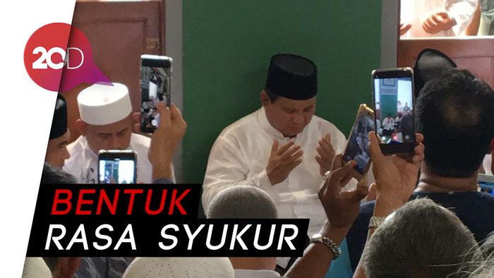 Prabowo Sujud Syukur (Lagi)