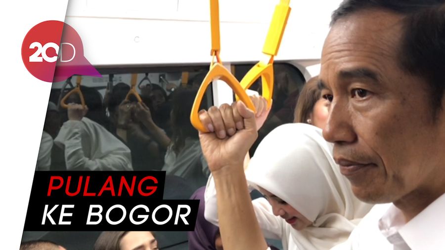 Habis ke Grand Indonesia, Jokowi Berdesakan di MRT