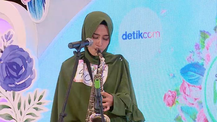 Permainan Anggun Saksofon Nining - Sunsilk Hijab Hunt 2019 Padang