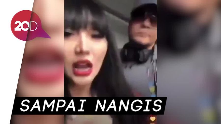 Detik-detik Lucinta Luna Labrak Deddy Corbuzier