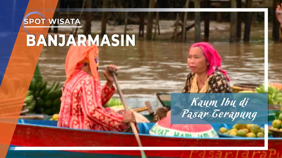 Kaum Ibu di Pasar Terapung, Banjarmasin