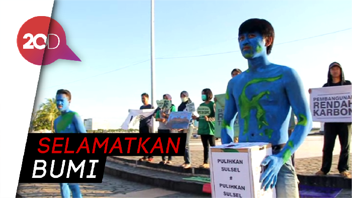 Peringati Hari Bumi, Warga Gelar Teatrikal Bak Pemilu