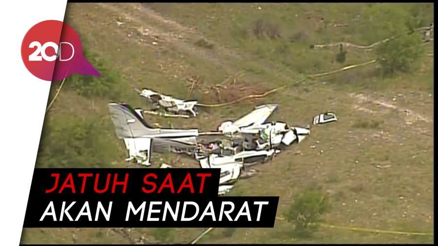 Pesawat Jatuh di Texas, 6 Orang Tewas