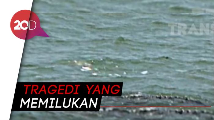 Buaya Muara Hebohkan Warga Pantai Pangandaran
