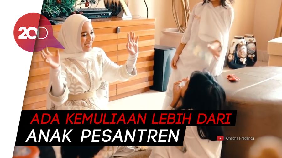 Bangun Pondok Pesantren Jadi Keinginan Chacha Frederica