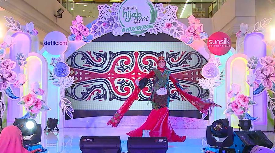 Anggi Kombinasikan Menari dan Silat - Sunsilk Hijab Hunt 2019 Medan
