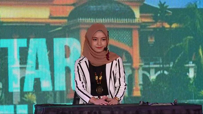 Ayu Si Host Serba Bisa - Sunsilk Hijab Hunt 2019 Medan