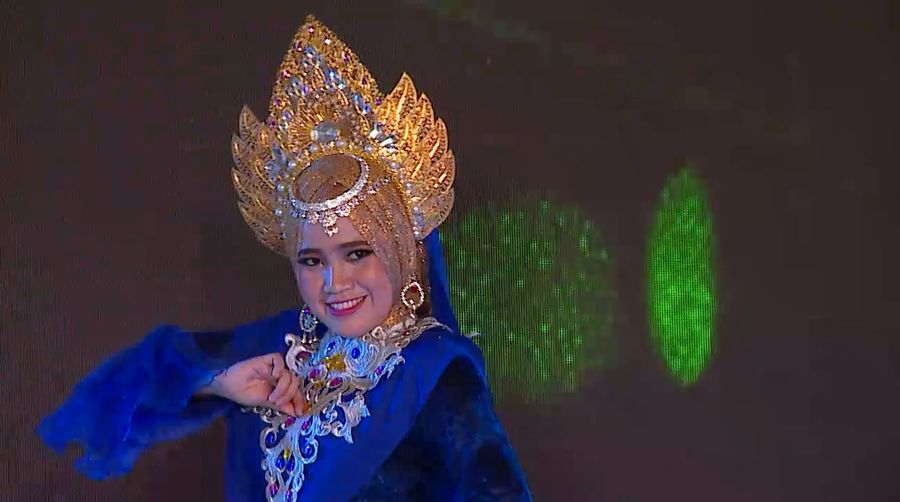 Khairani Luwes Menari Bollywood - Sunsilk Hijab Hunt 2019 Medan