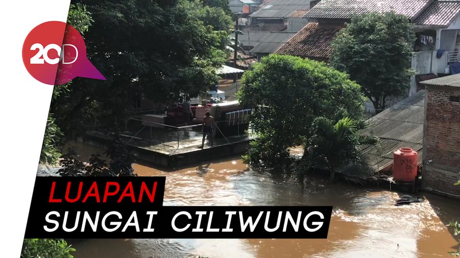 Banjir Setinggi 2 Meter, Warga Pejaten Timur Mengungsi