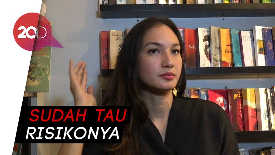 Foto Mesra Bikin Netizen Cemburu, Apa Kata Nadine Chandrawinata?