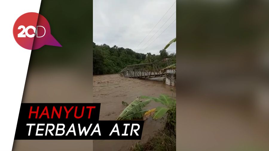Jembatan di Empat Lawang Sumsel Putus Diterjang Banjir
