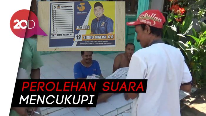 Kisah Anak Loper Koran Melenggang ke Kursi Dewan
