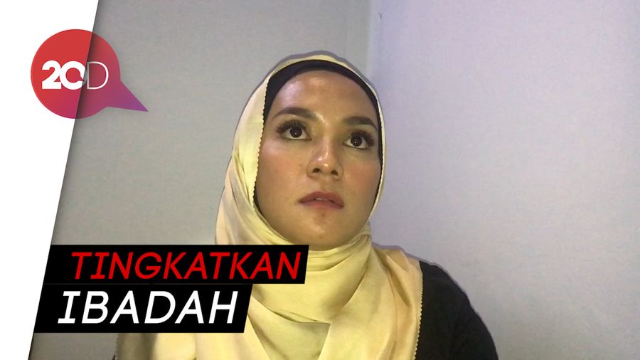 Kali Pertama Ajarkan Anak Puasa, Ini Persiapan Enno Lerian