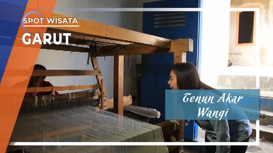 Pusat Kerajinan Tenun dari Bahan Akar Wangi di Garut