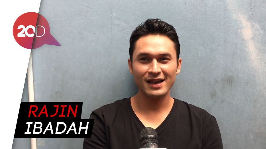 Jelang Nikah, Roger Danuarta Rajin Ikuti Kajian