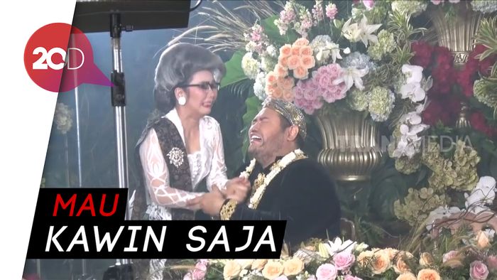 Diisukan Menikah, Ivan Gunawan Siap Lepas Masa Lajang Lewat Lagu