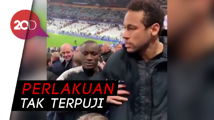 Pelatih PSG Semprot Neymar yang Tonjok Fans Lawan